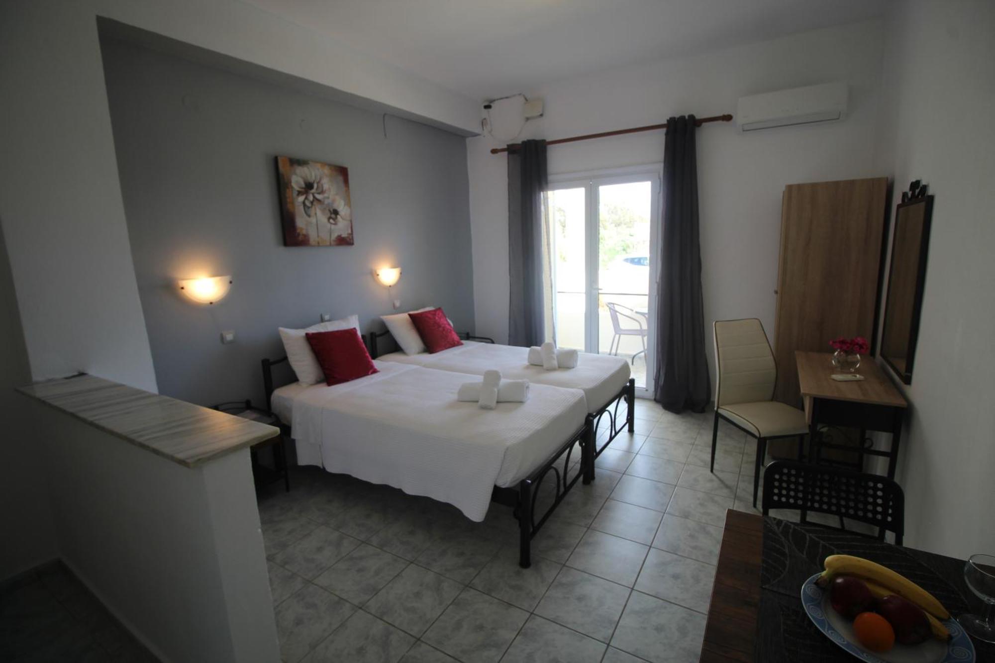 Tony'S Apartments Agios Georgios  Exteriör bild