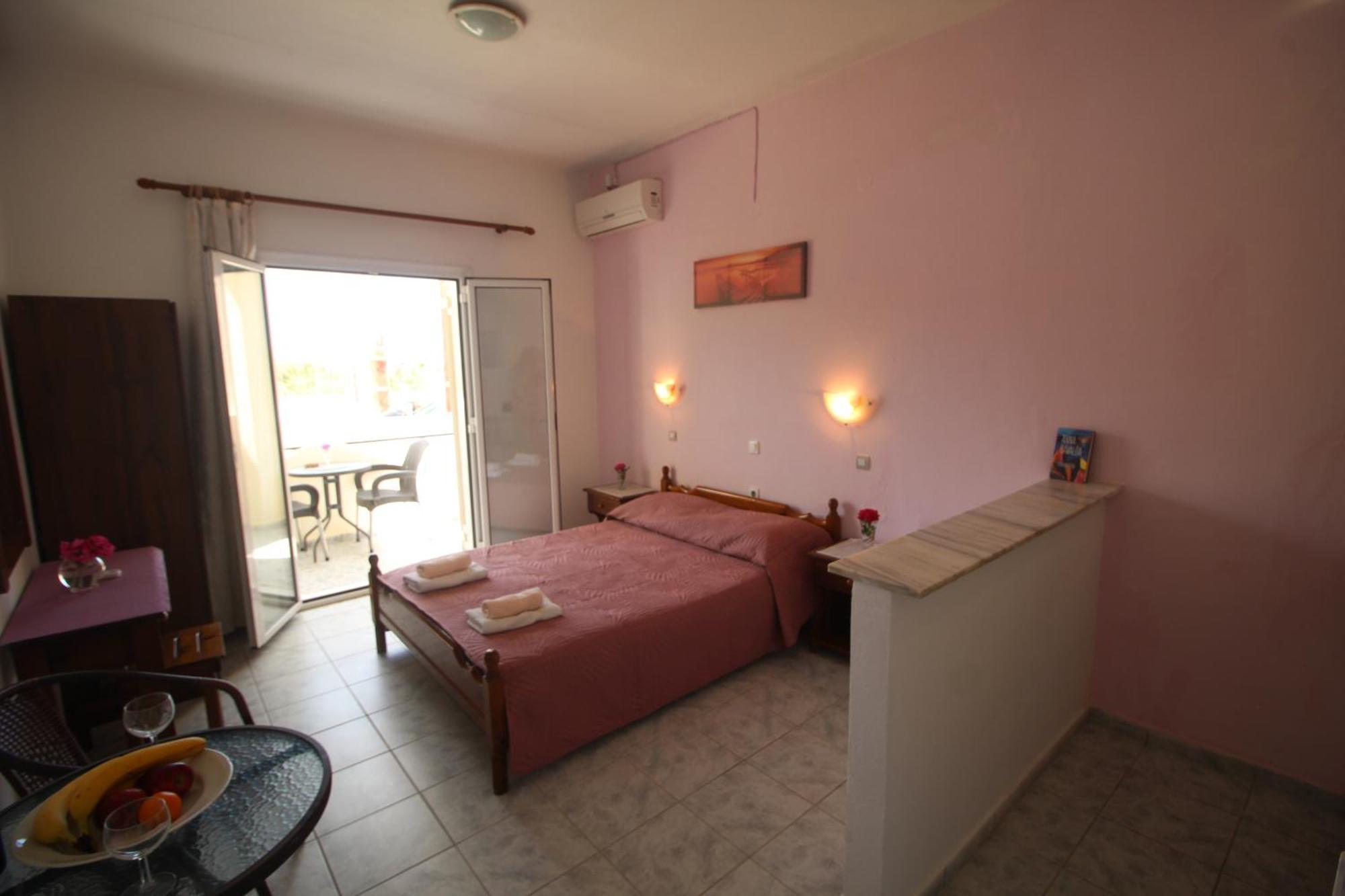 Tony'S Apartments Agios Georgios  Exteriör bild