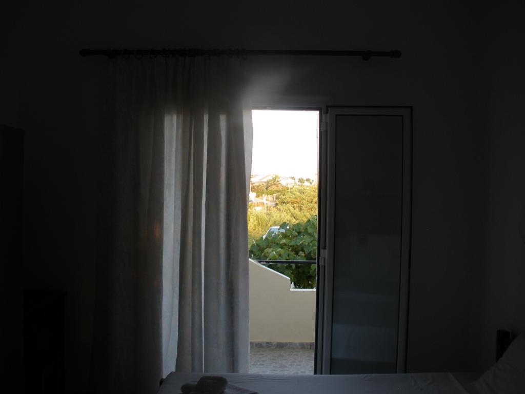 Tony'S Apartments Agios Georgios  Exteriör bild